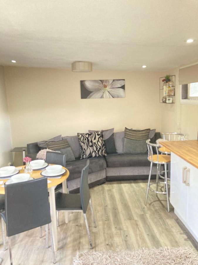 Stunning 2-Bed Cabin In Nantglyn Denbigh Zewnętrze zdjęcie